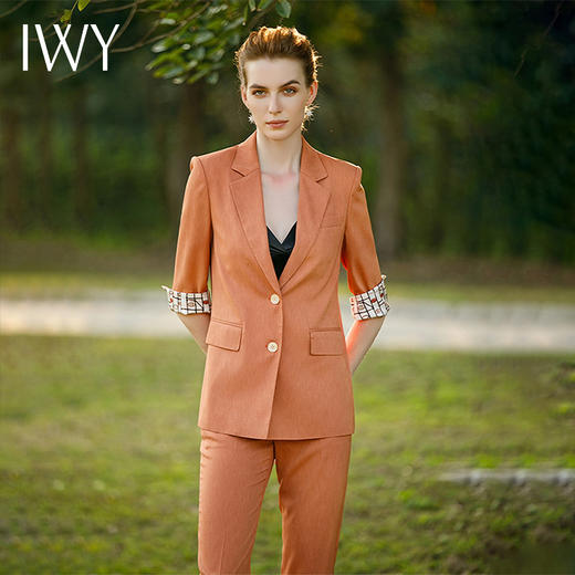 IWY/高端设计感总裁职业西装套装女英伦风播音主持正装工作服时尚西服222064C1+P1 商品图4