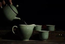 蒋同磊大师青瓷作品“我有一件瓷”（非现货需订制）