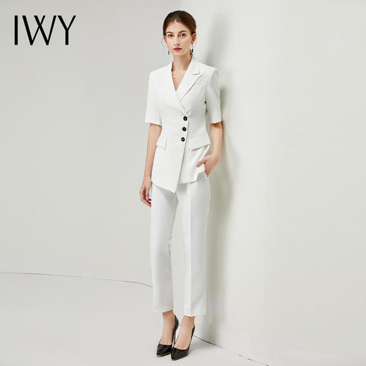 IWY/气质白色短袖西服套装女设计感小西装播音主持职业装显瘦修身正装CP11250 商品图1