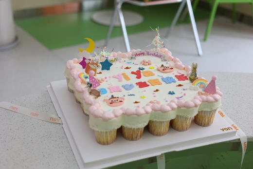 小朋友分享纸杯组合蛋糕 商品图1
