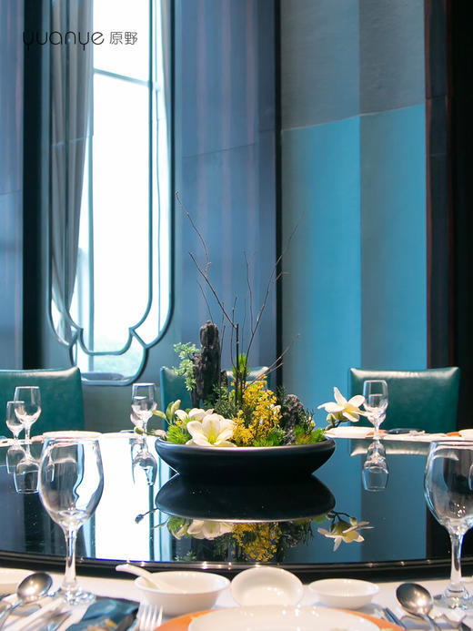 酒店餐桌花摆花圆桌转盘中间高端仿真花摆件餐厅包厢桌面装饰花艺 商品图2