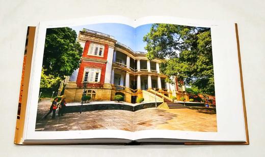 《中国名人故居》，10册2箱装，8开精装，铜版彩印，含艺术卷3册、自然科学卷2册、经济实业卷2册、社会科学卷2册，青岛出版社2014年版，定价12000，售价1158元。 商品图11