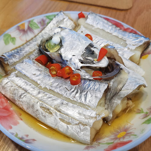刚出海的海钓带鱼 银灿灿 蒸一蒸煎一煎 营养快手鲜掉牙 商品图3