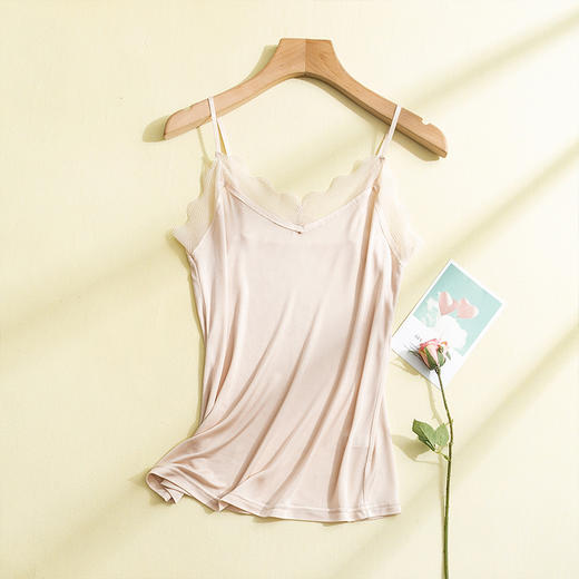 真丝醋酸吊带，蕾丝性感V领女桑蚕丝打底衫内搭宽松短款TG03S151 商品图5