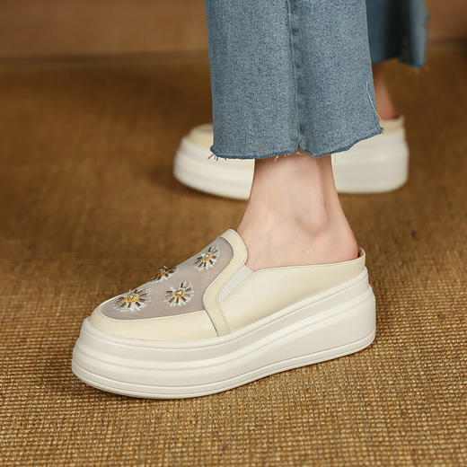 舒适减龄，网纱拼接小雏菊厚底凉拖ZM-MT202255 商品图5