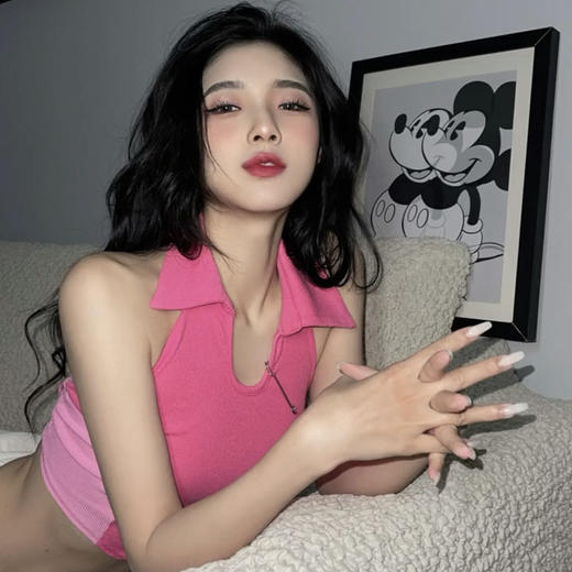 【芭比风】黛唯梵爆款T恤女短款 纯欲POLO领紧身 粉色无袖内搭打底衫 商品图1
