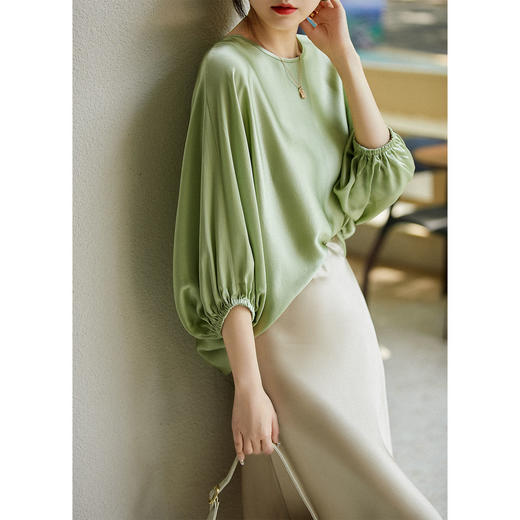 【被春夏氛围包裹着，轻松惬意！】黛唯梵爆款松紧蝙蝠袖圆领衬衣女sq 商品图1