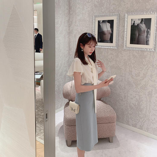 金蘑菇菇【Moonlight 孙艺珍姐姐】通勤感衬衫过膝包臀半裙两件套 商品图1