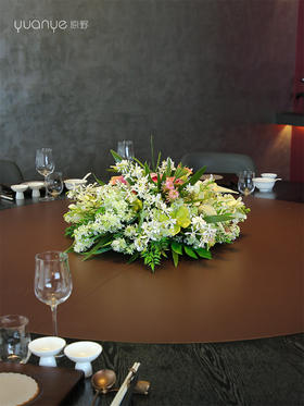 酒店圆桌转盘餐桌花摆花高端仿真花餐厅包厢客厅玄关假花装饰摆件