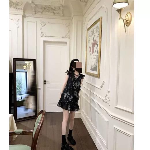 （请仓现货）【社群供V】2022夏季新款 质感黑天鹅小飞袖气质收腰连衣裙  聚酯纤维 商品图2