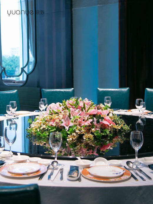 酒店餐桌花大圆桌中间转盘摆花饭店餐厅高端仿真花装饰花艺摆件 商品图0