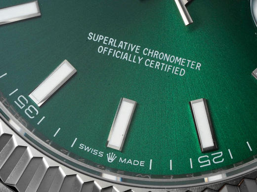 NOOB factory开年巨献，推出劳力士日志型系列中东数字刻度特别版腕表。【表壳】41MM的精钢表壳由三角坑纹表圈与904L不锈钢中层表壳组合而成 商品图5