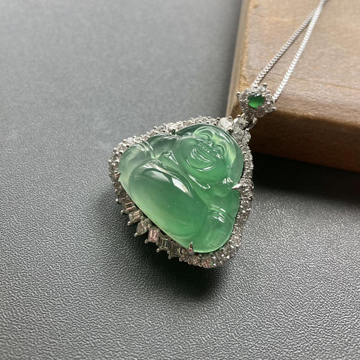 高冰种木那阳绿翡翠弥勒佛18k白金钻石镶嵌 商品图0