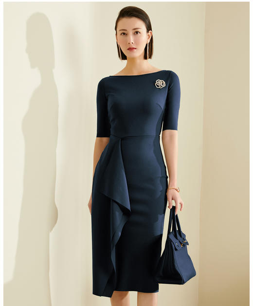 “柔情似水J21183828 款连衣裙 温婉大方 简约 低调的华丽颈袖添香 商品图6