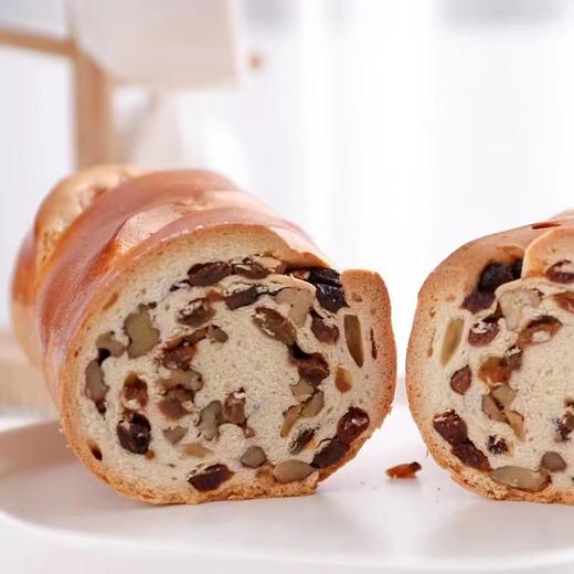 【中欧班列精选】wwj俄罗斯风味葡萄干核桃果仁大列巴 300g/袋 俄式风味正品保证 商品图1