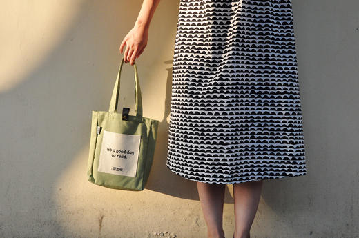 钟书阁好日子小布袋牛油果绿-丁香紫-彩霞红3色可选小书袋小清新韩版白色环保袋女单肩斜挎包包 商品图4