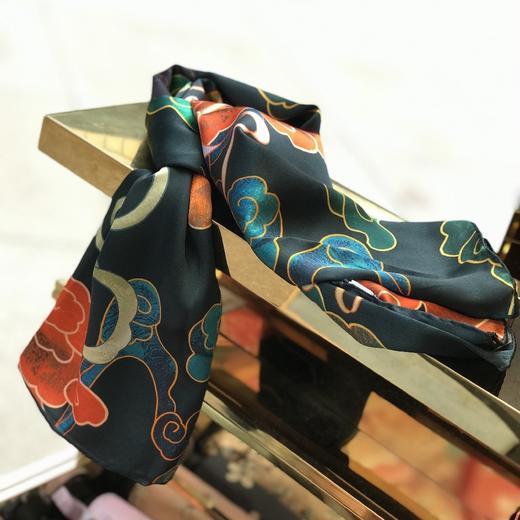 优品堂《清秀高雅》100％桑蚕丝110×110方巾 商品图7