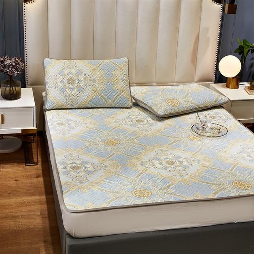 【丝丝凉意好睡眠】泰国皇家全冰丝生物基乳胶凉席三件套高端软席 商品图5