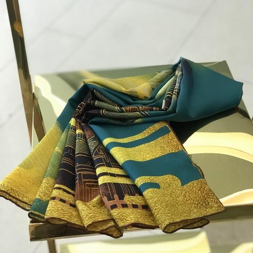 优品堂《亭亭玉立》重磅精品桑蚕丝110×110方巾 商品图2