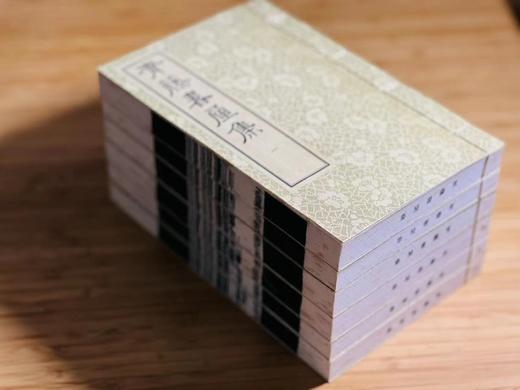 《青藤书屋集》，明 徐渭 著，线装一函六厚册，尺寸20*13*11cm，共30卷，凤凰出版股份公司2015年一版一印，仅印250册。定价1280，售价688
 
徐渭其实不必多介绍，他多才多艺，在诗文 商品图10