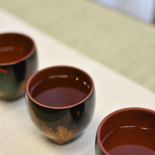 羽诗制造出品 蔡超画作衍生大漆紫砂杯茶器 商品图2