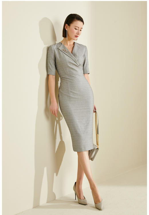 “上东区新贵”-连衣裙-颈袖添香四季新款高级灰V领包臀气质职场装连衣裙女职场裙J9384082T1X5 商品图2