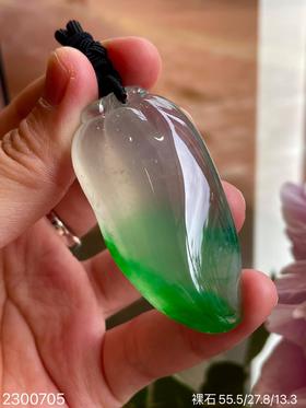 飘翠福瓜挂坠 【2300705】具体价格微信咨询
