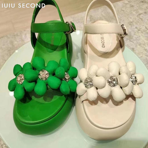 IUIU SECOND 2022夏新款厚底增高花朵凉鞋U22BG25051 商品图5