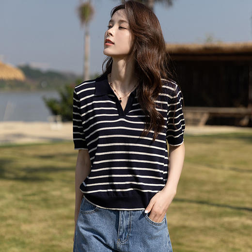 【条纹polo领短袖冰丝针织衫】俏皮显瘦 时髦复古 宽松设计感小众针织 减龄时尚·轻松穿出少女感 商品图9