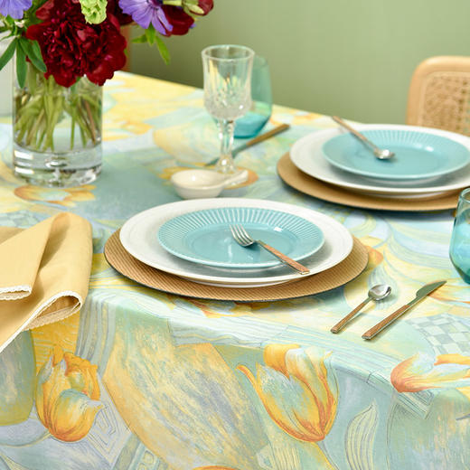 盛开郁金香贡缎长方形桌布 商品图1