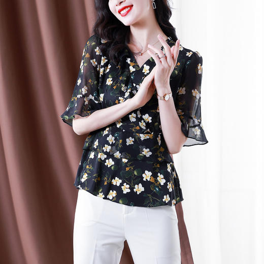 夏季设计感小众宽松洋气小衫MZ802329 商品图1