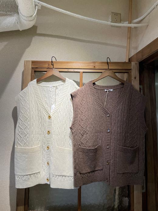 Yarra奶白棕色背心毛衣 商品图14