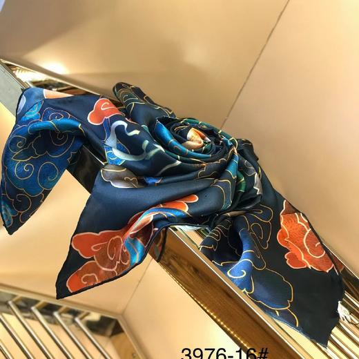 优品堂《清秀高雅》100％桑蚕丝110×110方巾 商品图9