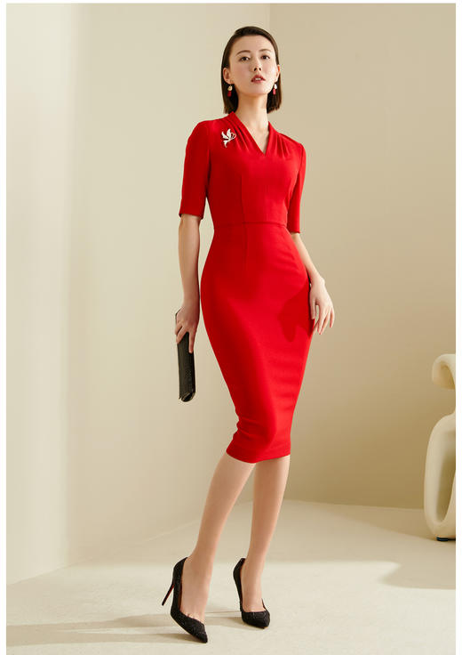 颈袖添香-连衣裙-“职场拼命红”系列 JG182255T1X5颈袖添香季修身气质包臀显瘦五分袖职场装V领OL连衣裙 修身气质包臀职场装V领OL连衣裙 商品图2