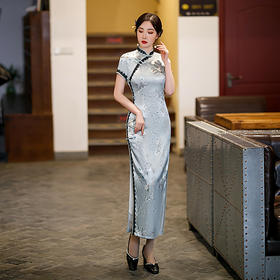 【梅花图】高档花萝面料修身旗袍 ZA5127