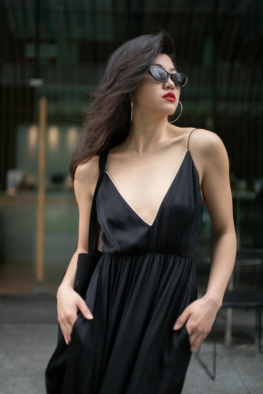 CG｜Dakota Dress [吊带深V松紧腰连衣裙] 商品图1