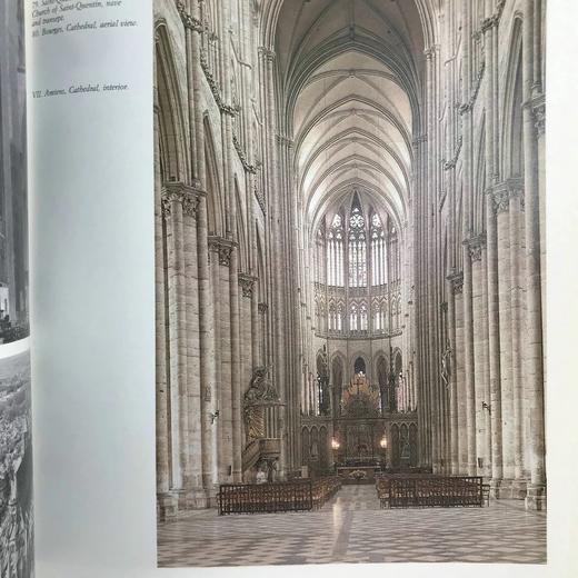 哥特式建筑图集 299幅插图 平装18开 商品图12