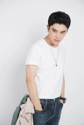 女纯色短T220 商品图2