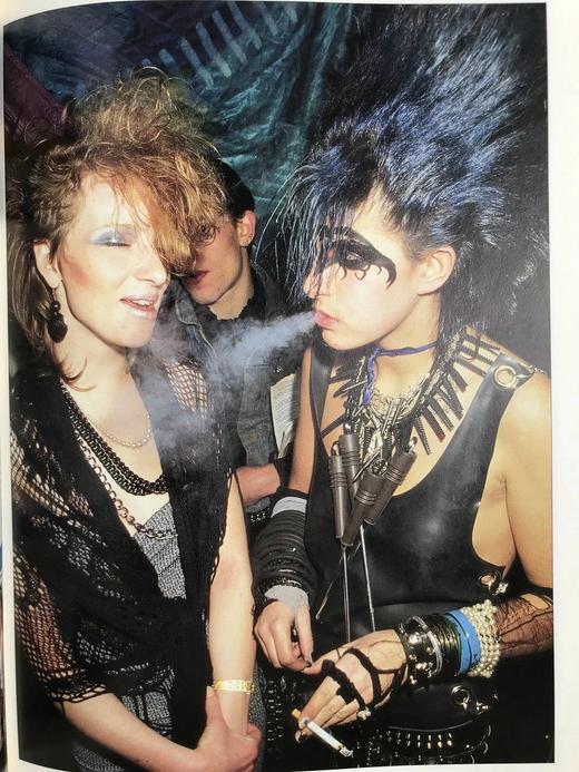 二十世纪流行文化史 数百幅插图 精装16开 商品图6