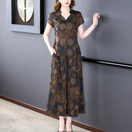 AHMaswy8043 夏装套装短袖T恤2022新款中老年女洋气时尚大码女上衣两件套 商品图0