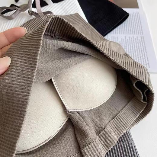 【一字平口的设计，欧美高ji感】黛唯梵固定吊带背心女、时尚气质、夏季新款、小众设计、纯色简约、百搭内搭上衣热卖 商品图4