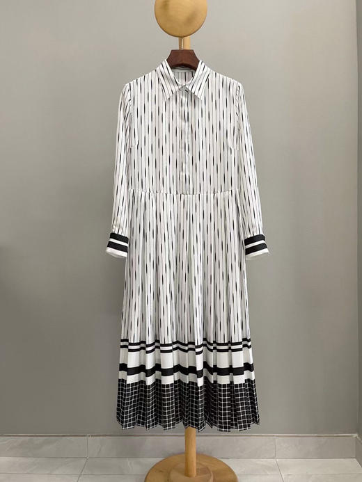 连衣裙 黑色。白色 自己备注号码颜色 商品图5