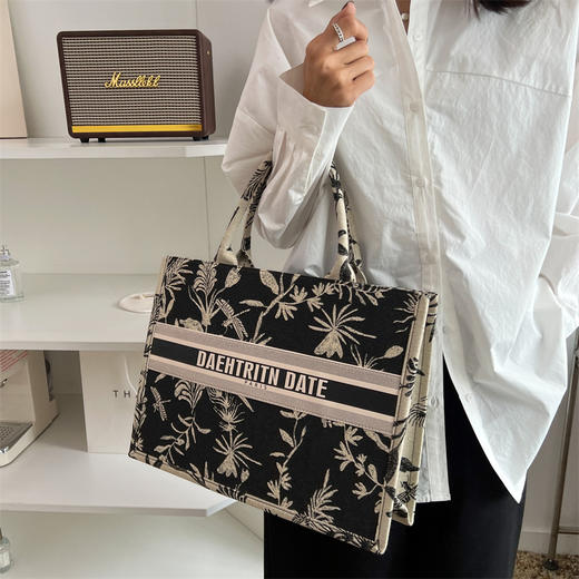 时尚帆布大容量包包，2022新款质感洋气单肩包布袋托特包 QY7121*88*98 商品图0