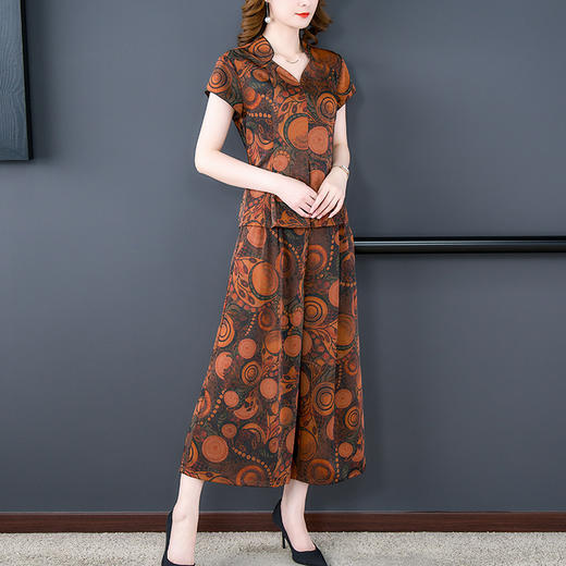 AHMaswy8043 夏装套装短袖T恤2022新款中老年女洋气时尚大码女上衣两件套 商品图2