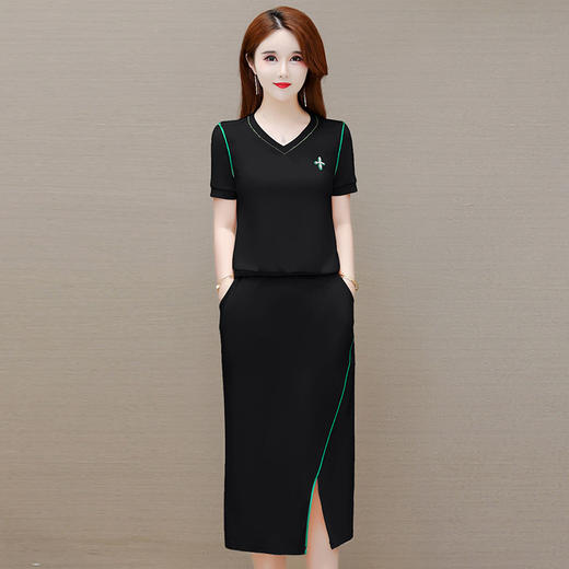 WE-HSY-X22A079 小香风两件套装连衣裙女2022夏新款修身气质时尚短袖T恤半身裙子 商品图2