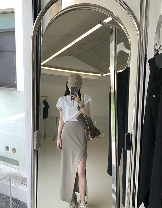 （清仓现货）【社群供K】气质纯色开衩半身裙 商品图3