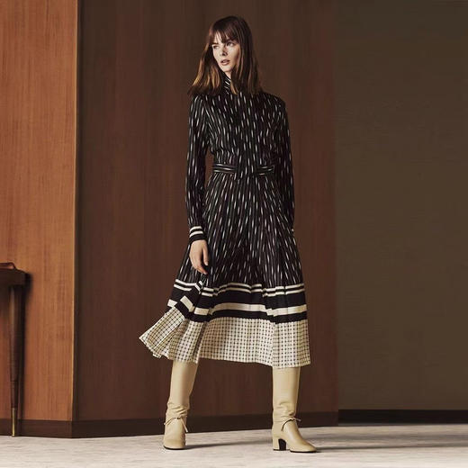 连衣裙 黑色。白色 自己备注号码颜色 商品图1