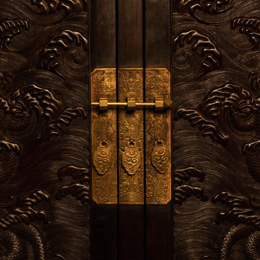 二十世纪 紫檀云龙纹大四件柜 商品图2