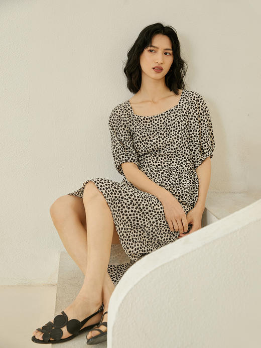 HeyDress法式复古方领碎花连衣裙女夏季高腰泡泡袖优雅气质裙子 商品图1
