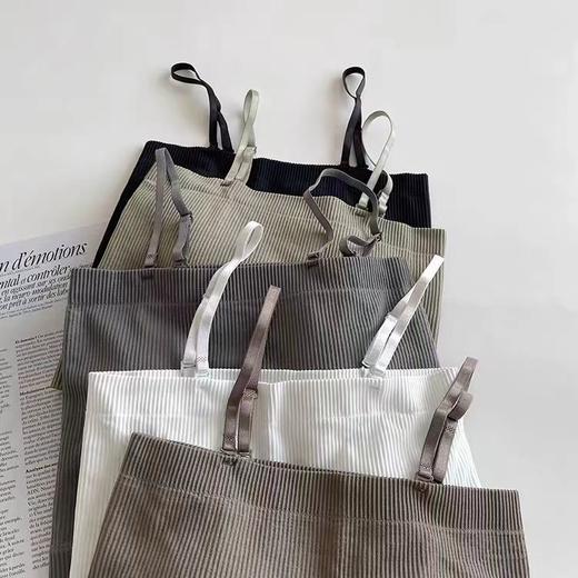 【一字平口的设计，欧美高ji感】黛唯梵固定吊带背心女、时尚气质、夏季新款、小众设计、纯色简约、百搭内搭上衣热卖 商品图3